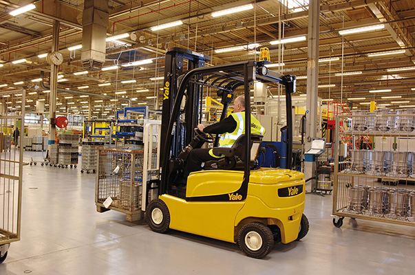 Yale ERP18VF MWB (4-опорные электропогрузчики)