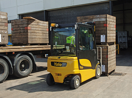 Yale ERP30VL (4-опорные электропогрузчики)